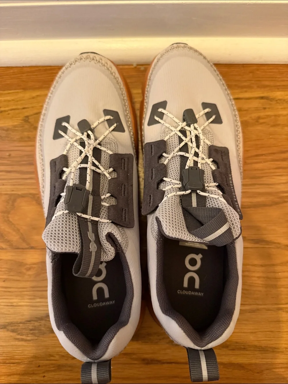 On Running Women’s Cloudaway Size 8.5